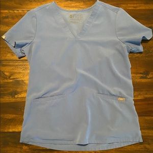 Ceil Blue Fig Scrub Casma Top